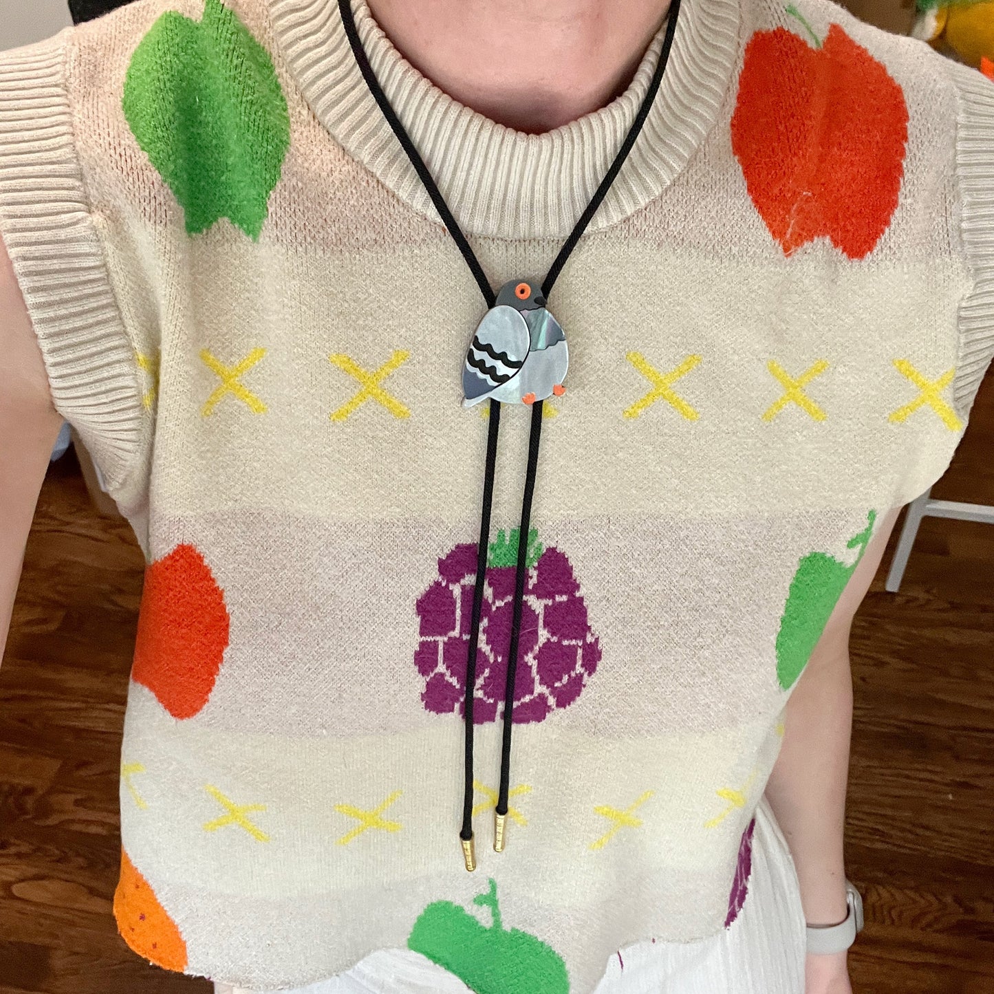 Chunky pigeon bolo tie