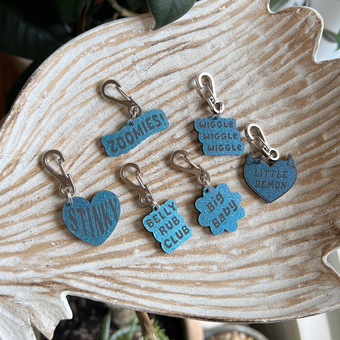 Dog/cat collar tags (blue/purple color changing glitter)