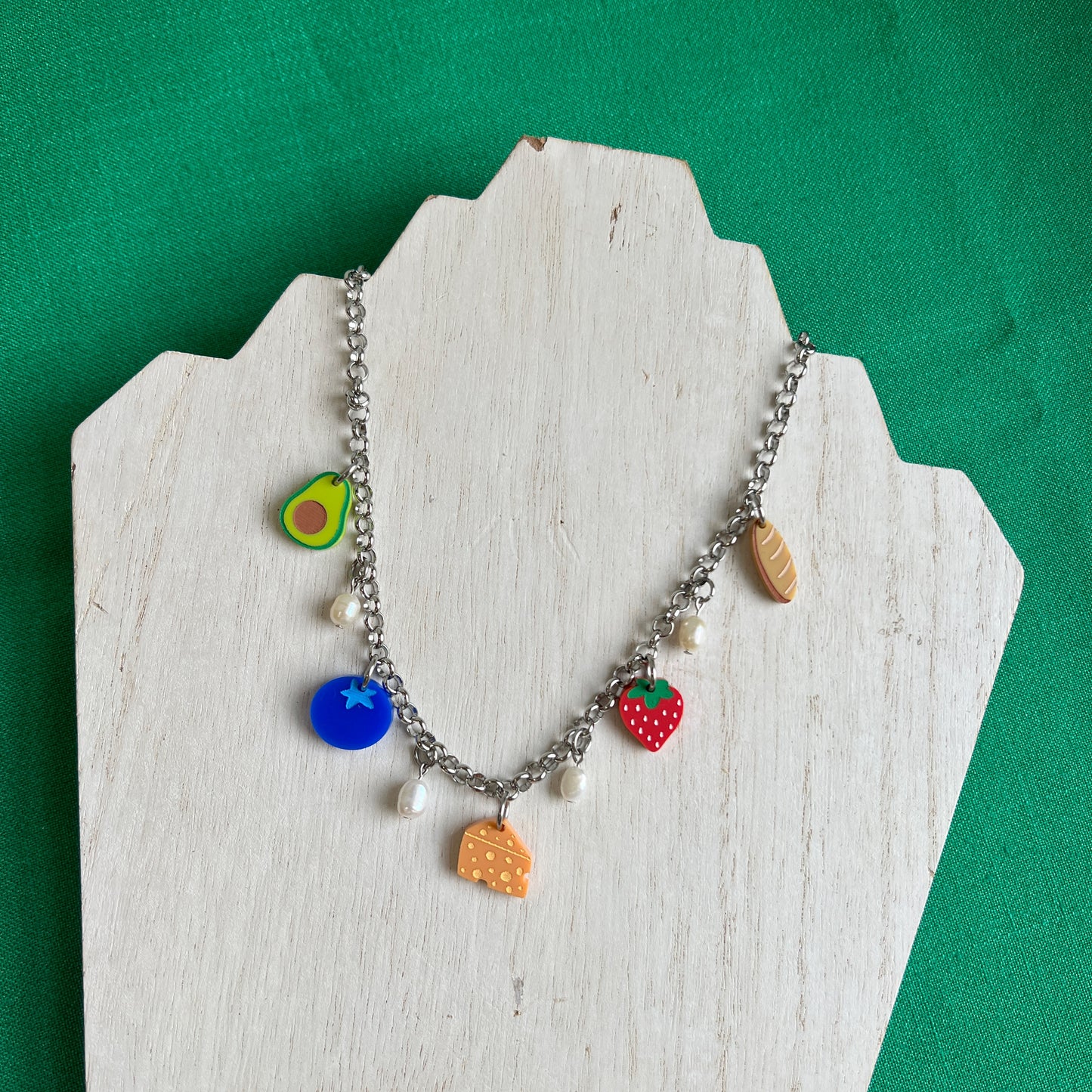 Picnic basket necklace